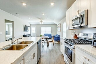 Building Photo - 10658 Red Orchid Dr