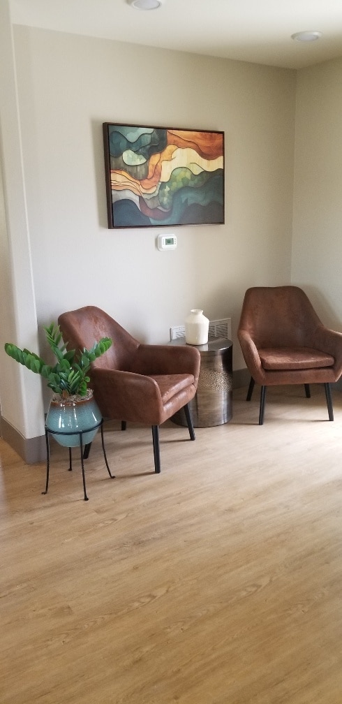 Building Photo - Rendezvous Apartments