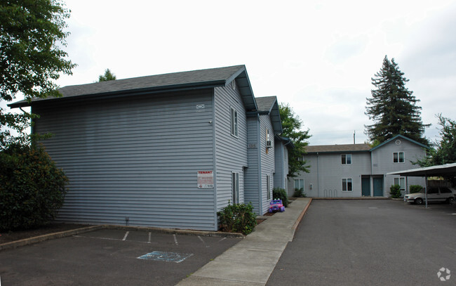 Building Photo - Ashley (south)