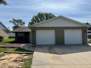 Building Photo - 810 Druid Pl