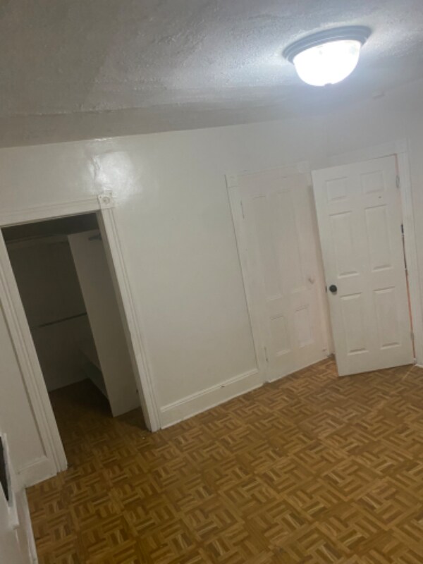 Building Photo - 626 Jackson Ave