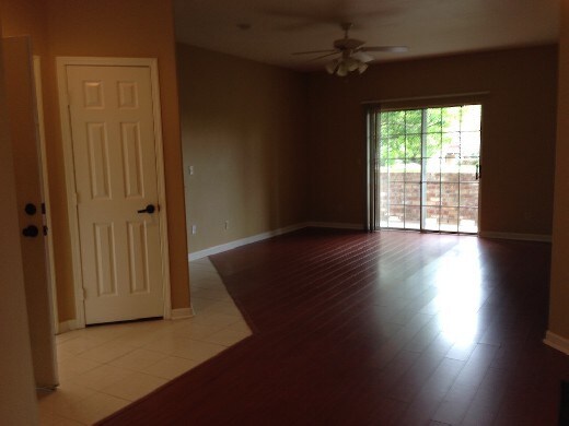 Building Photo - Executive Condo in DTC