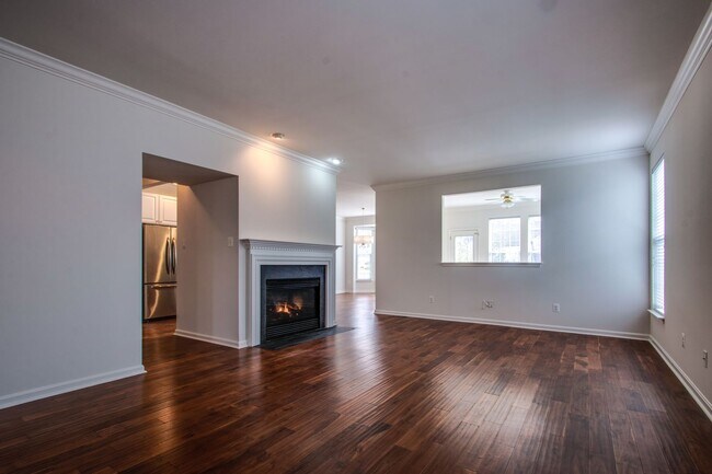 Building Photo - Single family - unfurnished - YEAR ROUND rental - Villages of Old Landing