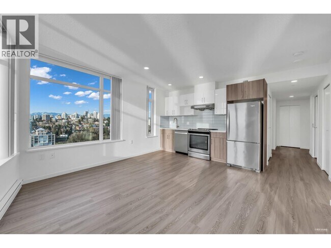 Building Photo - 900 Carnarvon St