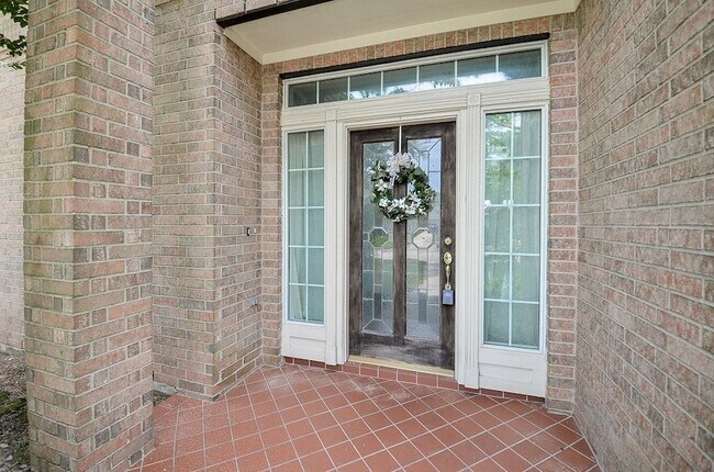 Building Photo - 2515 Lansing Cir