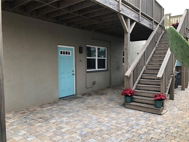 Building Photo - 37 144th Ave