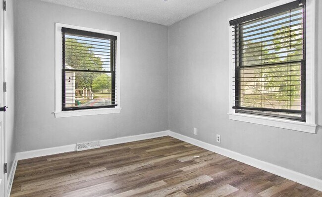 Foto del edificio - 1306 Sycamore St