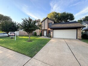Building Photo - 1706 Lacewing Ln