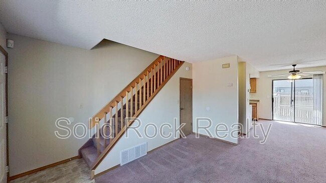 Foto del edificio - 6677 Proud Eagle Ct