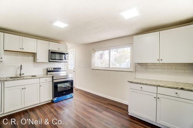 Foto del edificio - 3 br, 1 bath House - 394 Banbury Drive