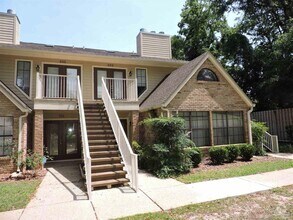 Building Photo - 5001 Grande Dr