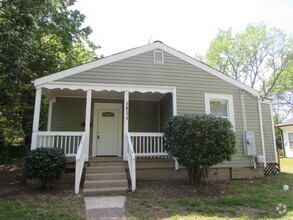 Building Photo - 1311 Parkview Cir