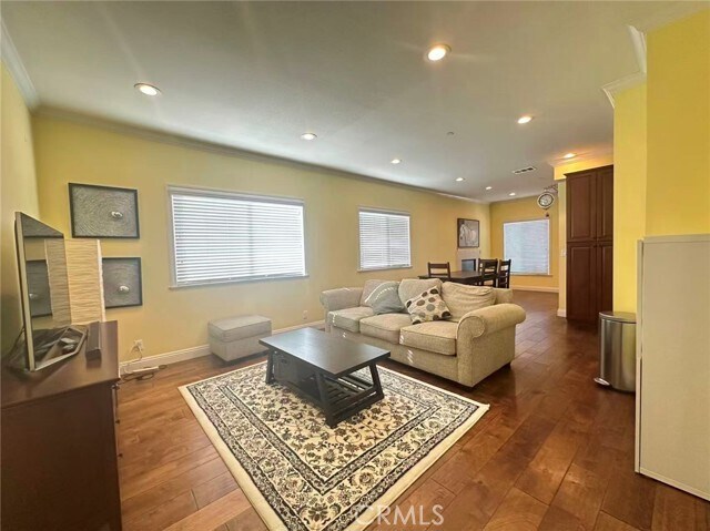 Foto del edificio - 58 S Altadena Dr