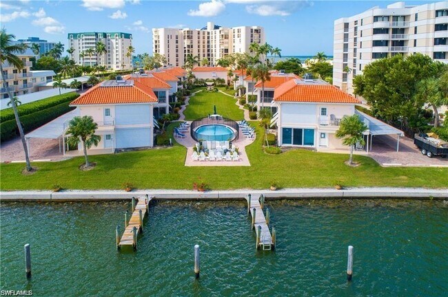 Foto del edificio - 3070 Gulf Shore Blvd N