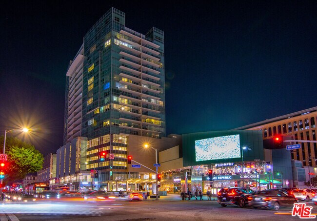 Building Photo - 3785 Wilshire Blvd