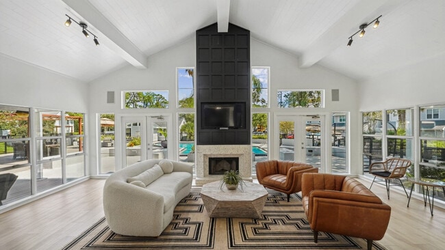 Building Photo - Oasis of Mandarin