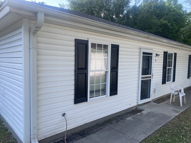 Foto del edificio - 1309 Waverly Ave