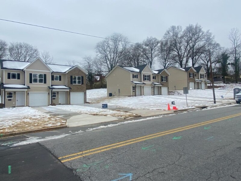 227 W Murphy St, Madison, NC 27025 House Rental in Madison, NC