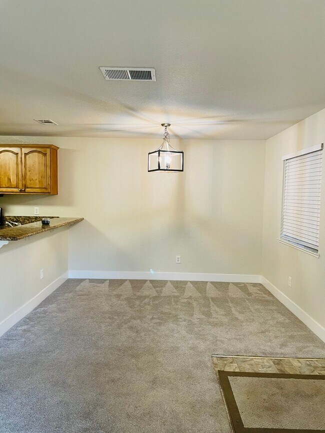 Building Photo - 11150 Trinity River Dr