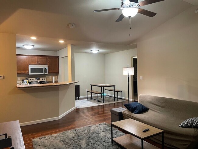 Foto del edificio - Charming 2BR Townhome in Stillwater Landing