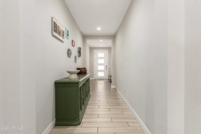 Building Photo - 6974 W Spur Dr