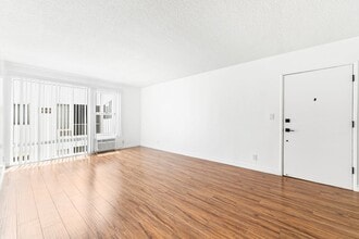 Interior Photo - Burton Almont