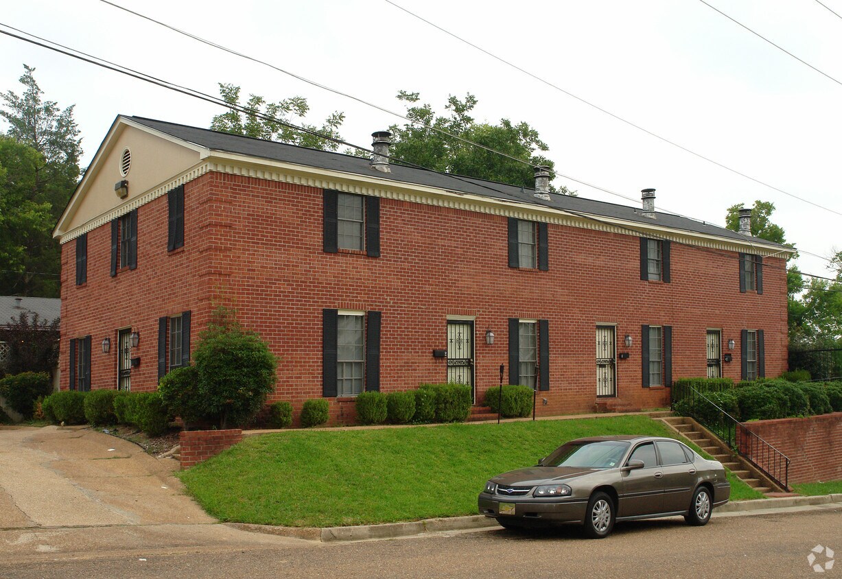 Primary Photo - 1102 Bellevue Pl