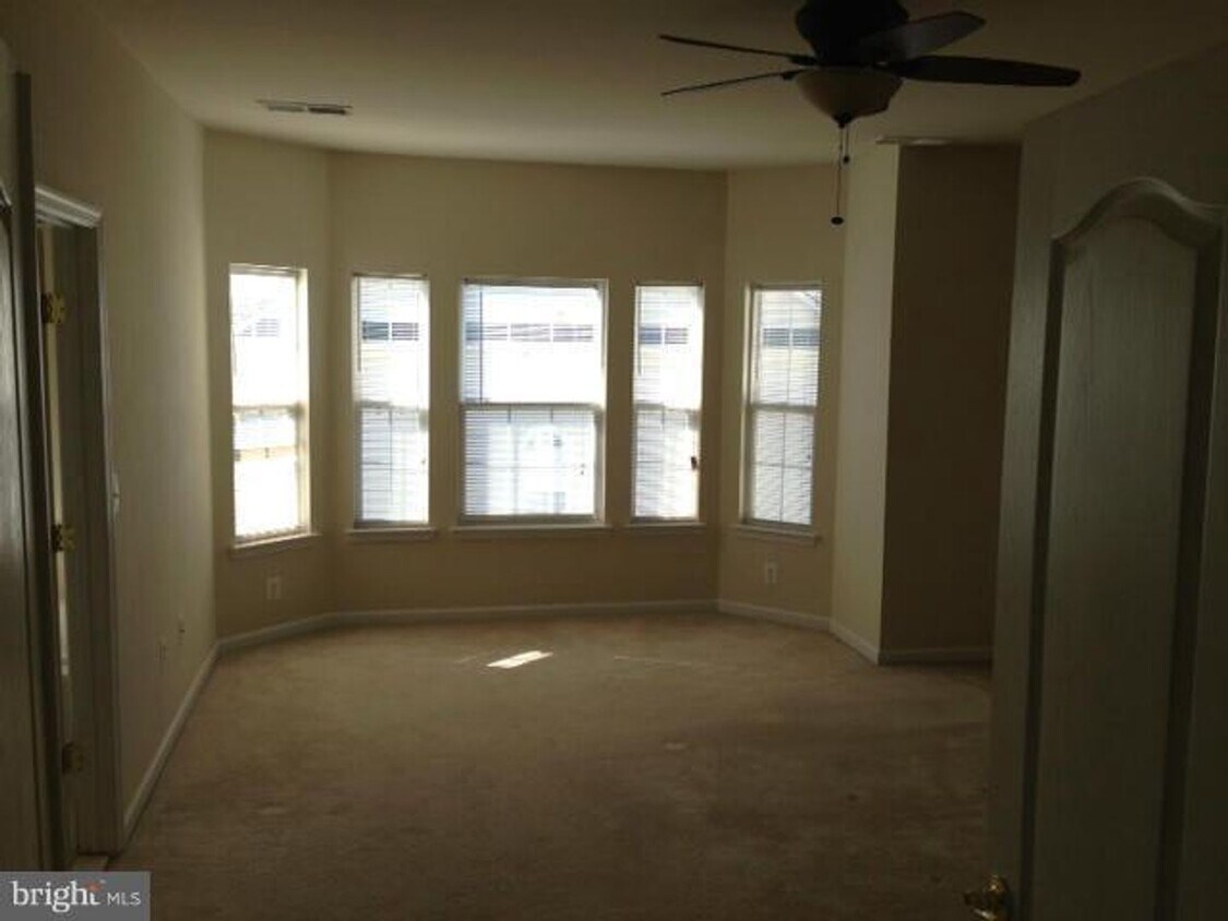 4315 Golden Gate Way, Dumfries, VA 22025 House Rental in Dumfries, VA