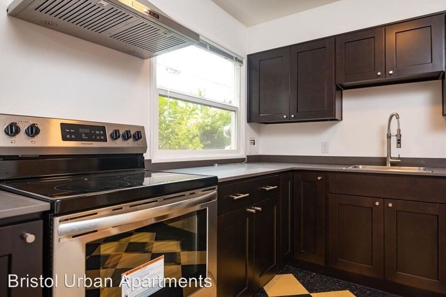 Foto del edificio - 3020 SE Waverleigh Blvd