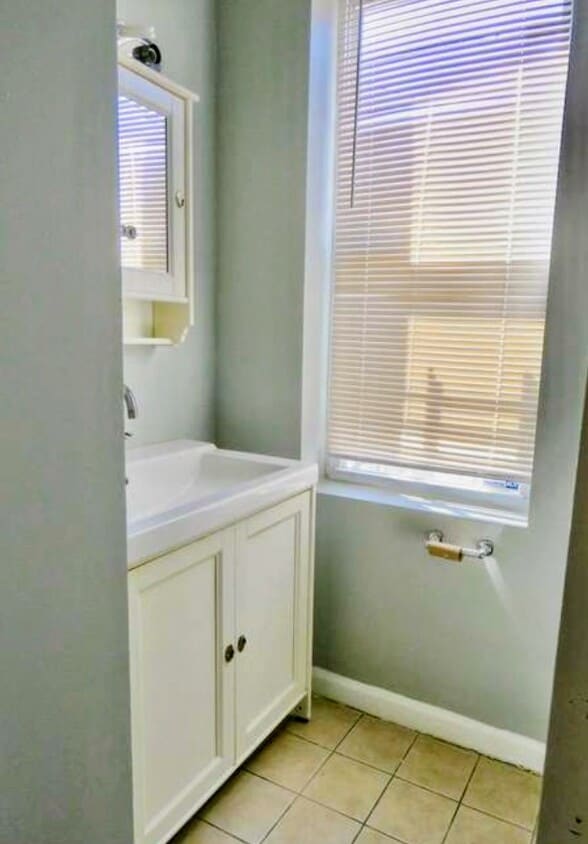 Foto del edificio - 1205 Clendenin St