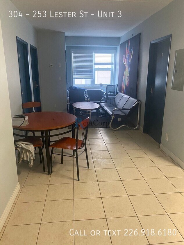 Photo du bâtiment - 253-253 Lester St