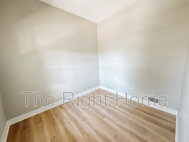 Foto del edificio - 2519 S 12th St