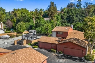 Building Photo - 206 Teague Dr