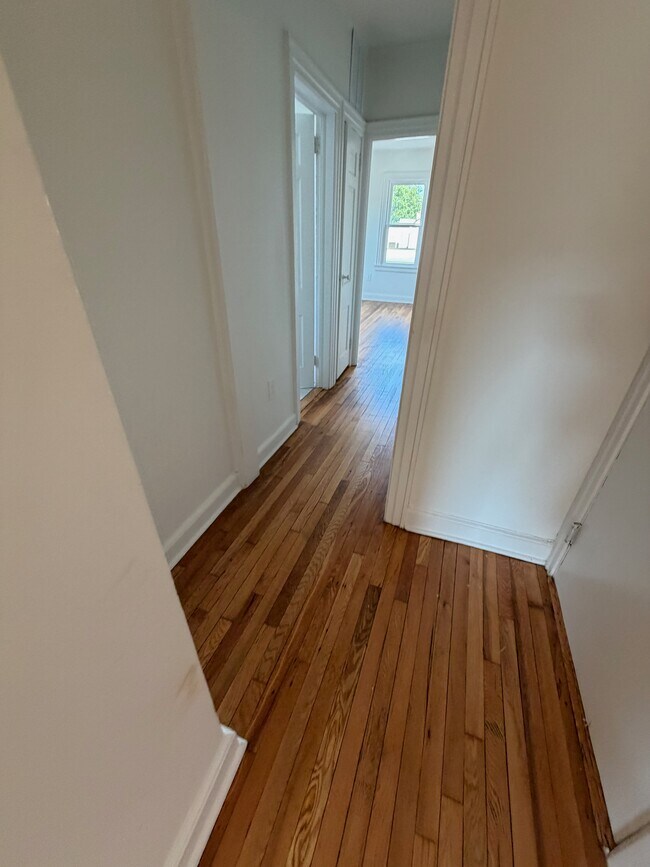 Foto del edificio - 223 Bellevue Ave