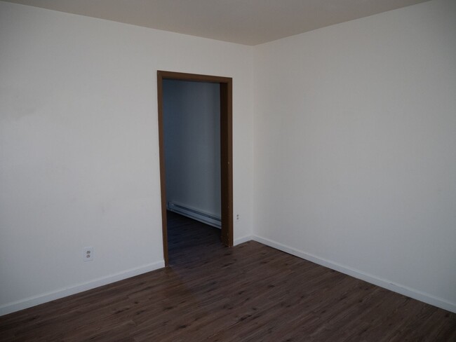 Foto del edificio - Bright 2-Bedroom Easton Apartment with Out...