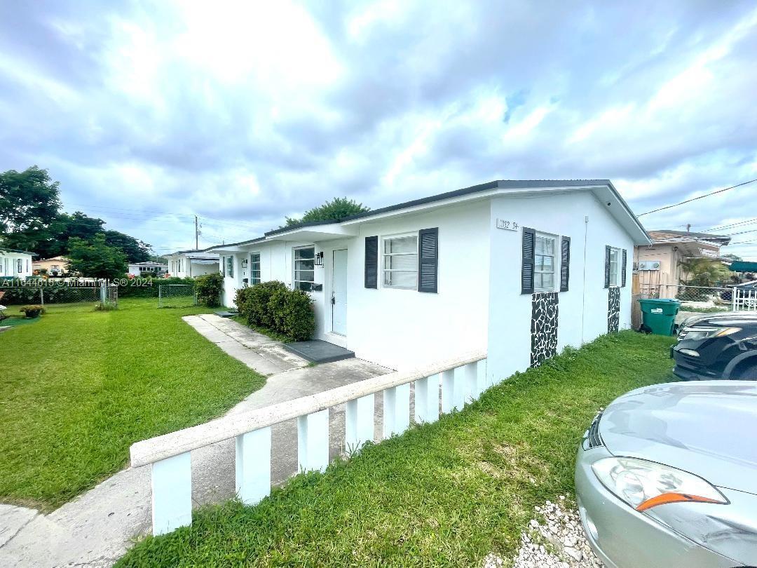 Primary Photo - 11132 SW 5th St