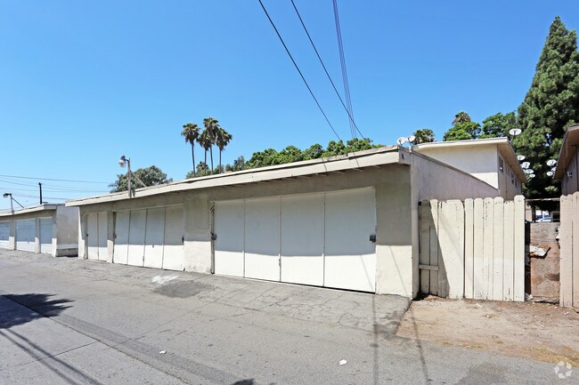 Building Photo - 11652 Stuart Dr