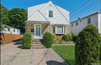 Building Photo - 5 7th St