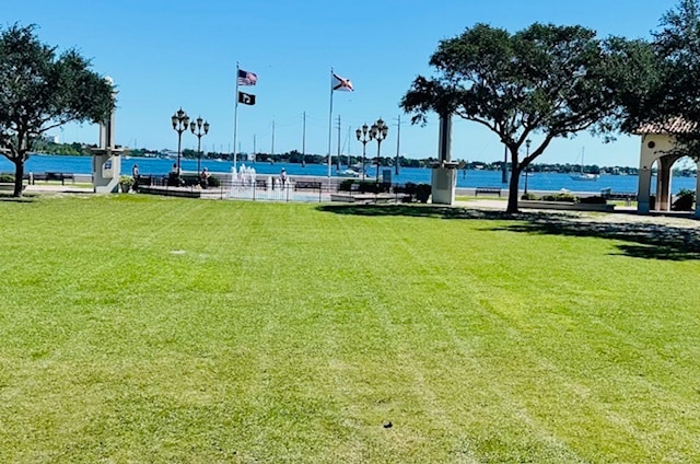 Foto del edificio - 630 Brevard Ave