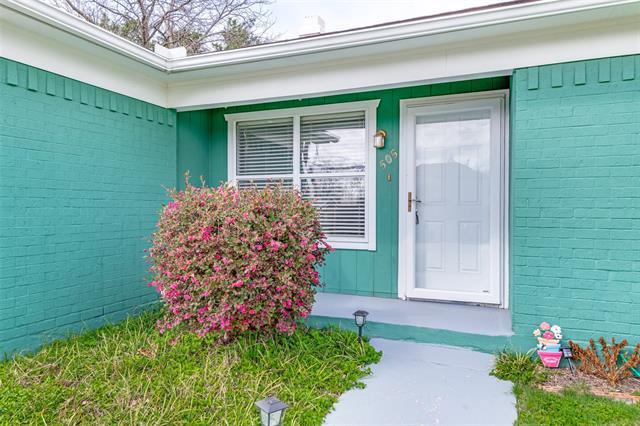 Building Photo - 505 Storrs St