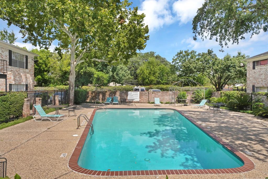 Foto principal - 7900 Westheimer Rd