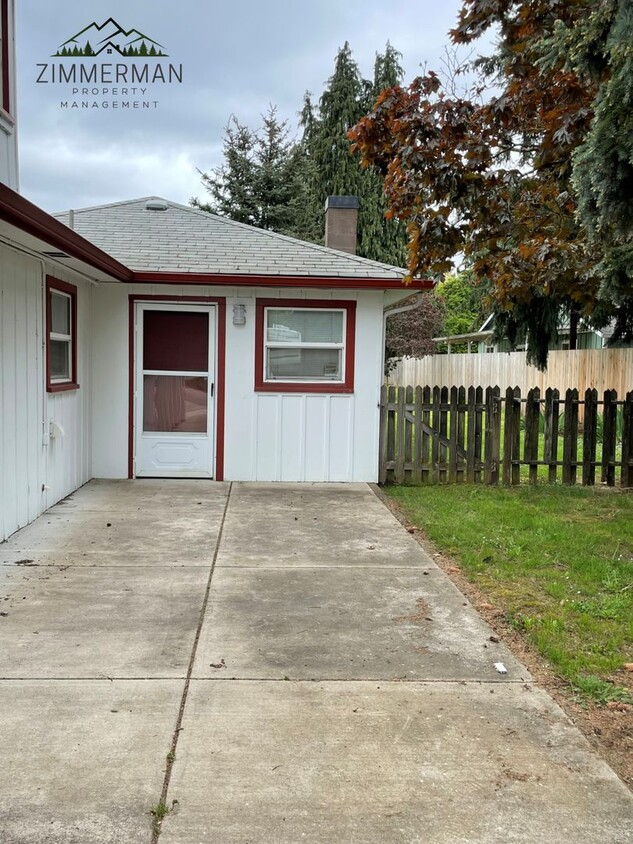 Foto principal - 2055 Devos St