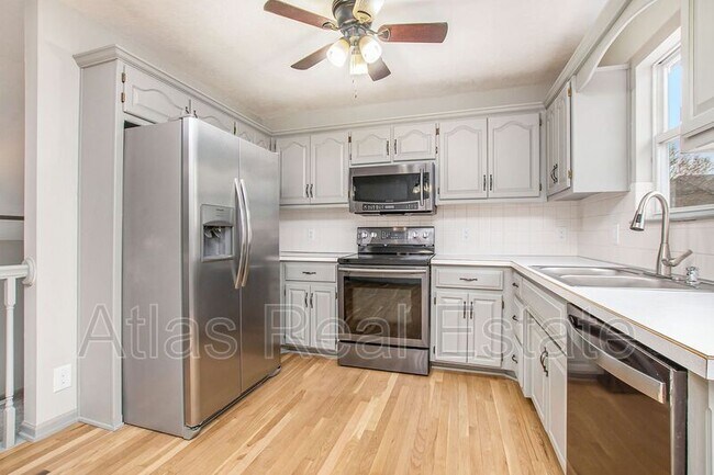 Building Photo - 1871 Quail Ridge Dr