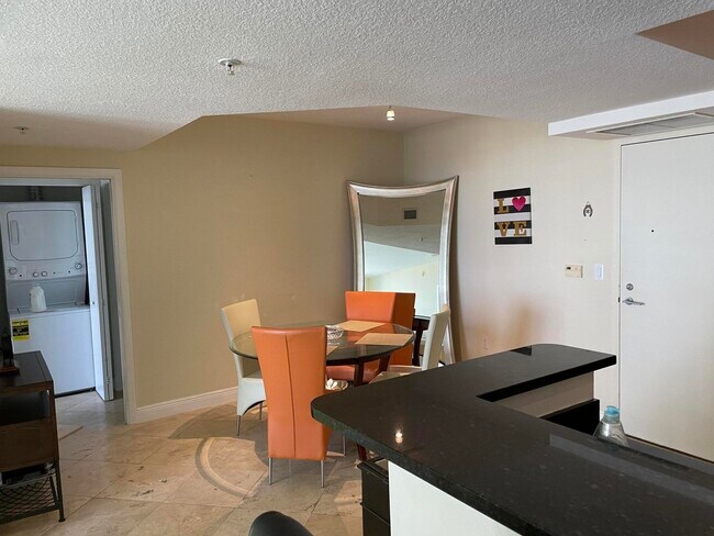 Building Photo - 1551 N Flagler Dr