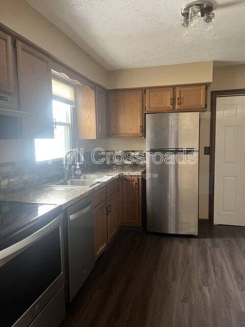 Building Photo - 6752 Bristlewood Dr