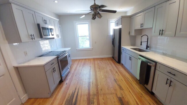 Building Photo - 9 Woodville Park