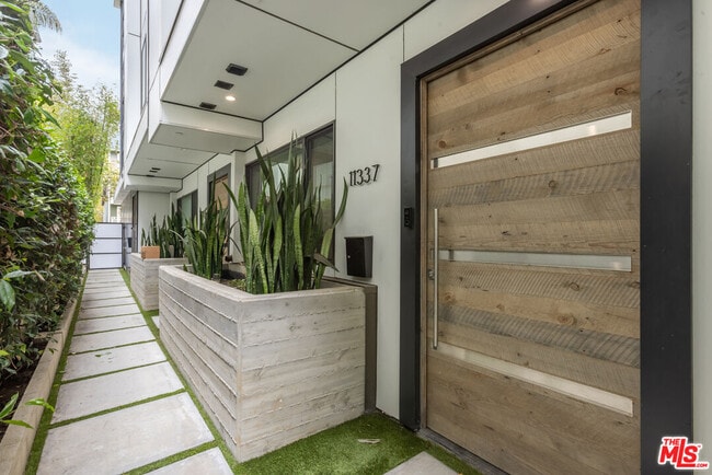 Foto del edificio - 11337 Pearl St