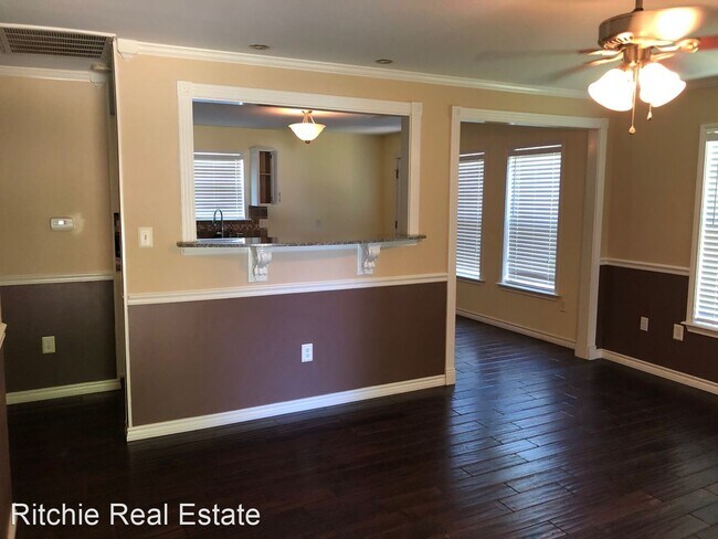 Foto del edificio - 2 br, 1 bath House - 700 Cypress Street