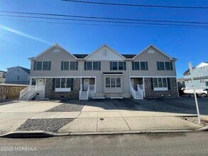 Building Photo - 71 Fielder Ave