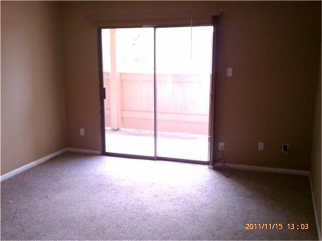 Foto del edificio - 8433 Hearth Dr